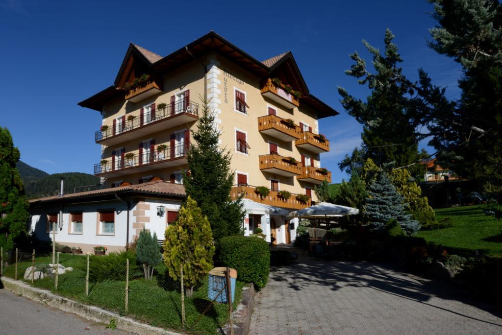 Albergo Aurora Tret Exterior foto